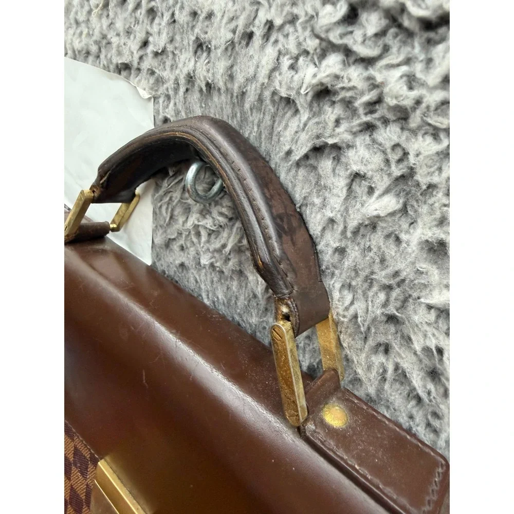 Louis Vuitton pre owned